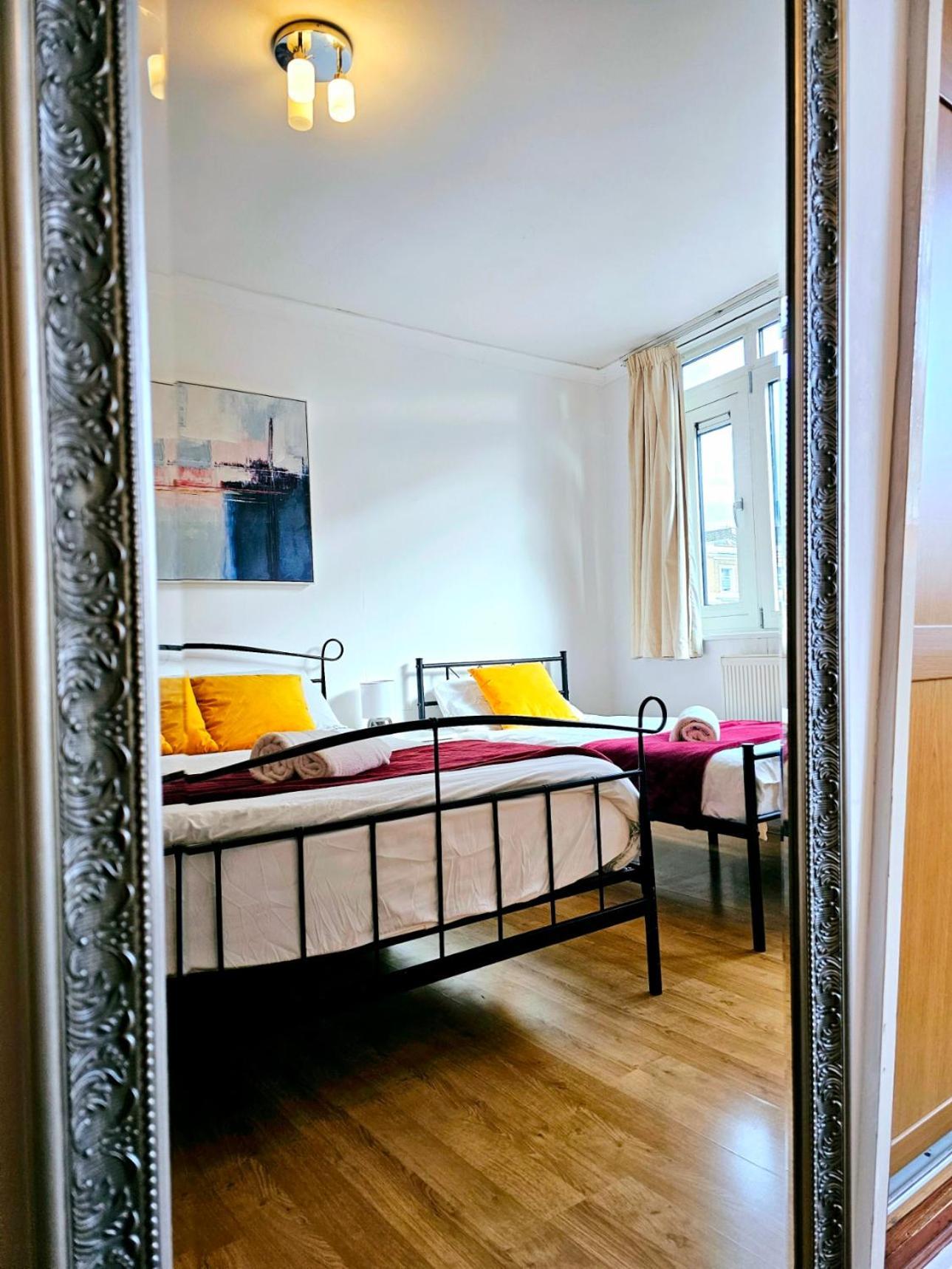 Bright & Spacious Home In Building With Lift, Right Next To Bayswater Station - Walk To Kensington Palace, Hyde Park, Little Venice & Notting Hill London Bagian luar foto