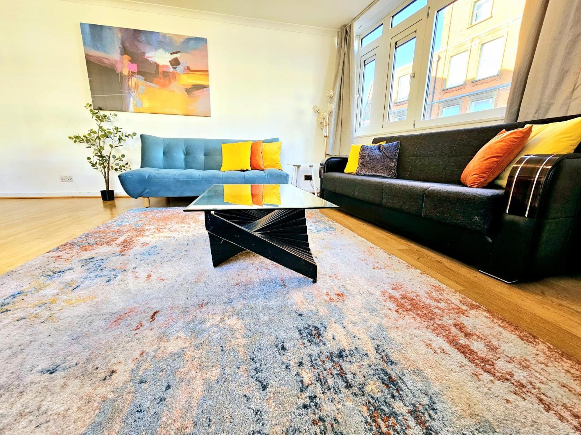 Bright & Spacious Home In Building With Lift, Right Next To Bayswater Station - Walk To Kensington Palace, Hyde Park, Little Venice & Notting Hill London Bagian luar foto